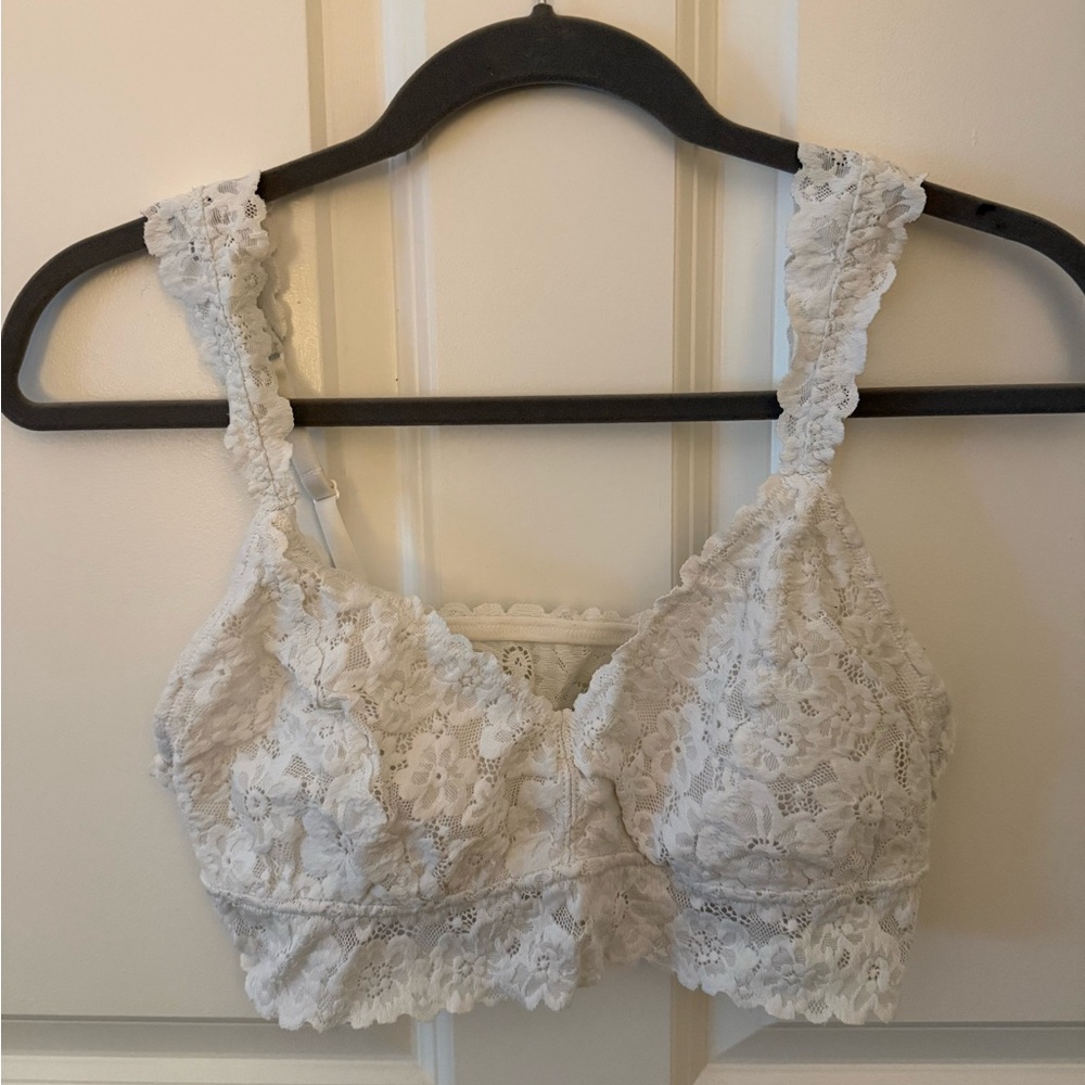 Aerie Vintage Lace Bralette in Cream/White